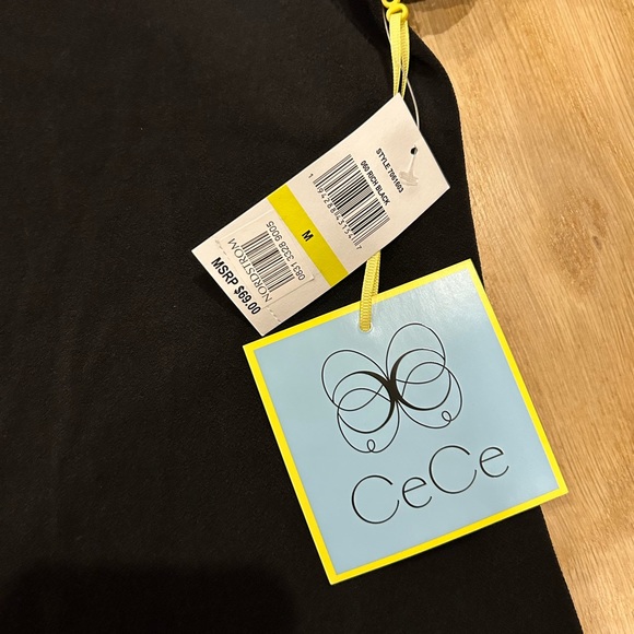 CeCe Short Sleeve Sequin Sleeve Black Shirt Size M - Picture 4 of 4